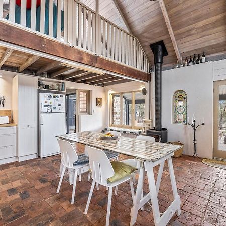 Villa Benny'S Retreat Luxury Bushland Escape Clare Esterno foto